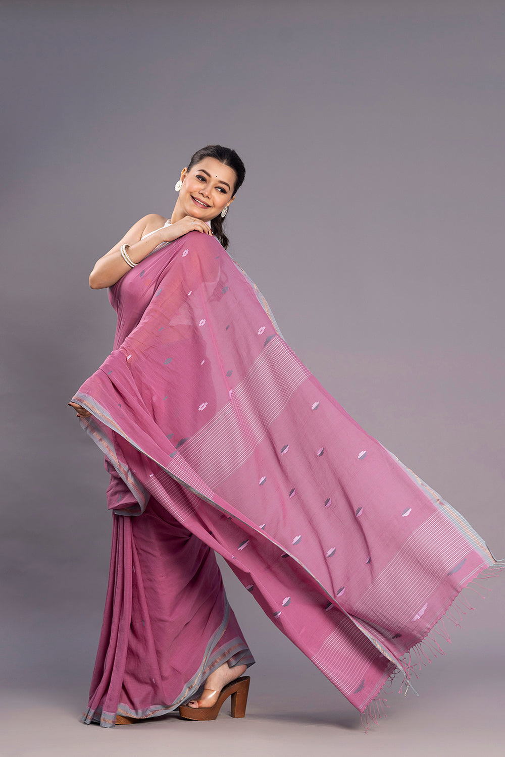 Handloom Pink Soft Cotton Jamdani Saree