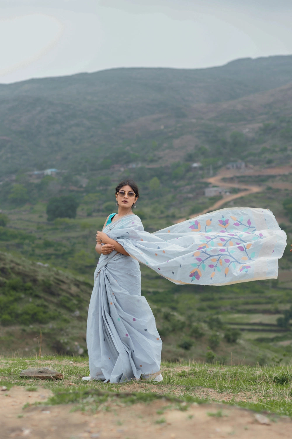 Handloom Blue Pure Cotton Jamdani with Floral Motifs