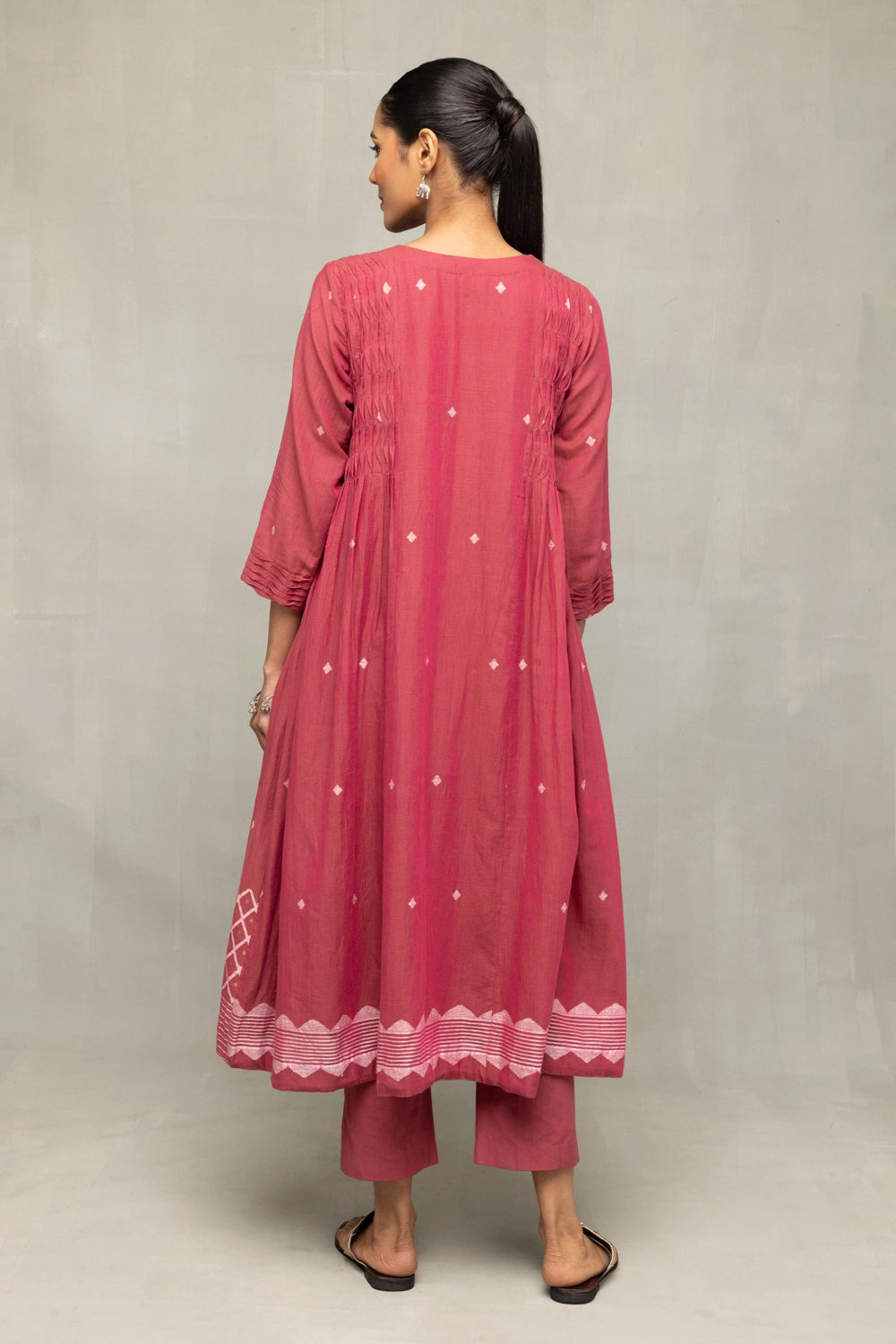 Back View of Handloom Pink Pure Cotton Jamdani Kurta Set with Dupatta