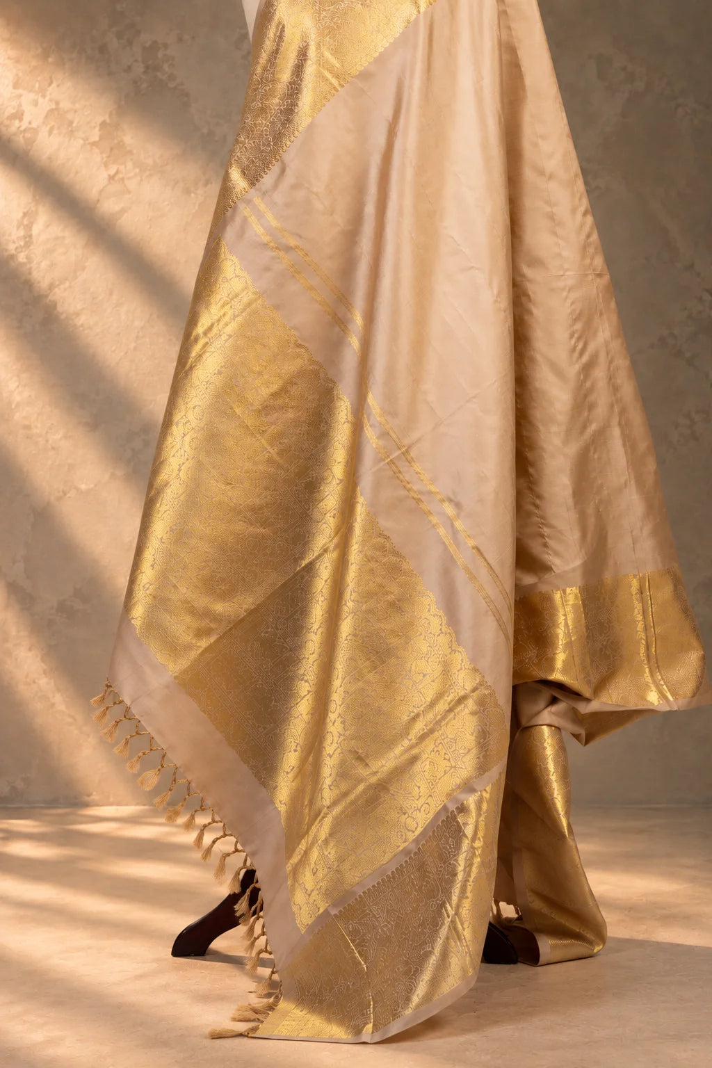 Beige Kanjivaram Pure Silk Zari Dupatta-Sutra Art of Clothing