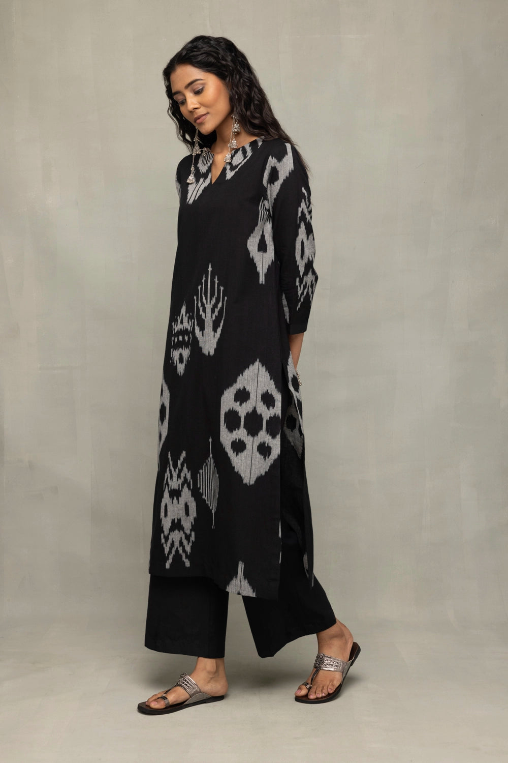 Black Handwoven Ikat Kurta Set with Split V Neckline