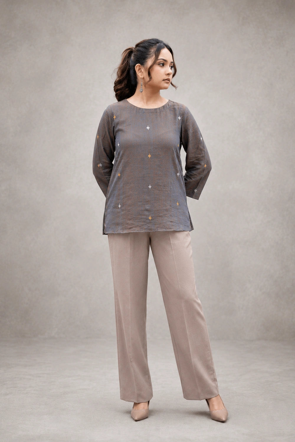 Brown duo tone Jamdani handwoven top fabric detail