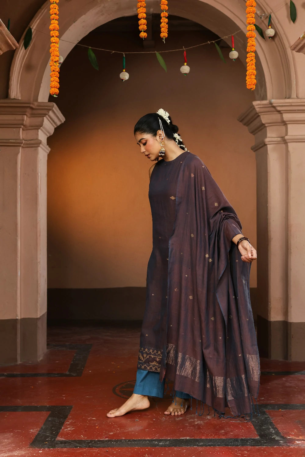 Elegant Coca Cola Pure Cotton Zari Jamdani Kurta Set with Dupatta for Festive Wear