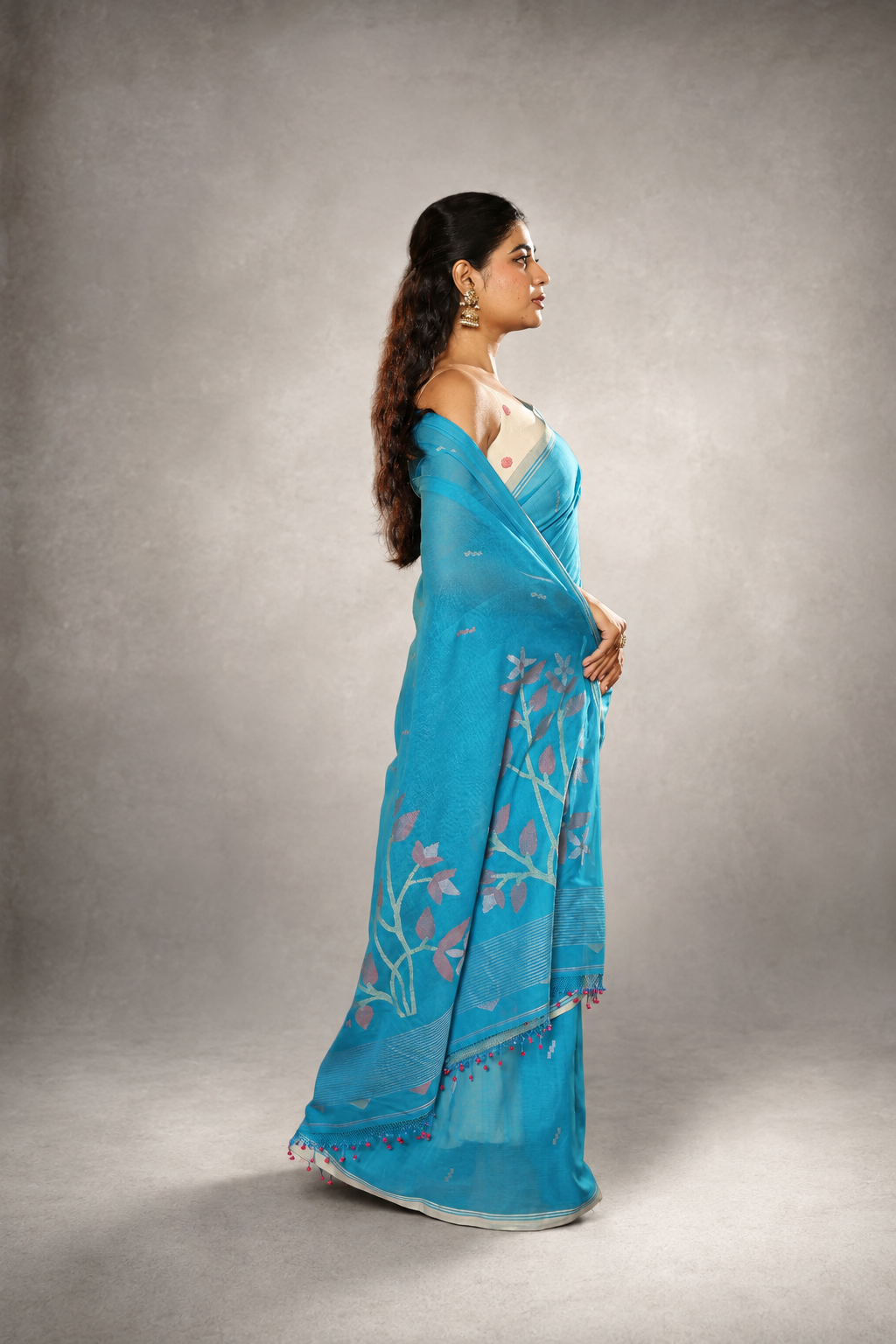 Firozi Jamdani saree pallu with intricate woven details