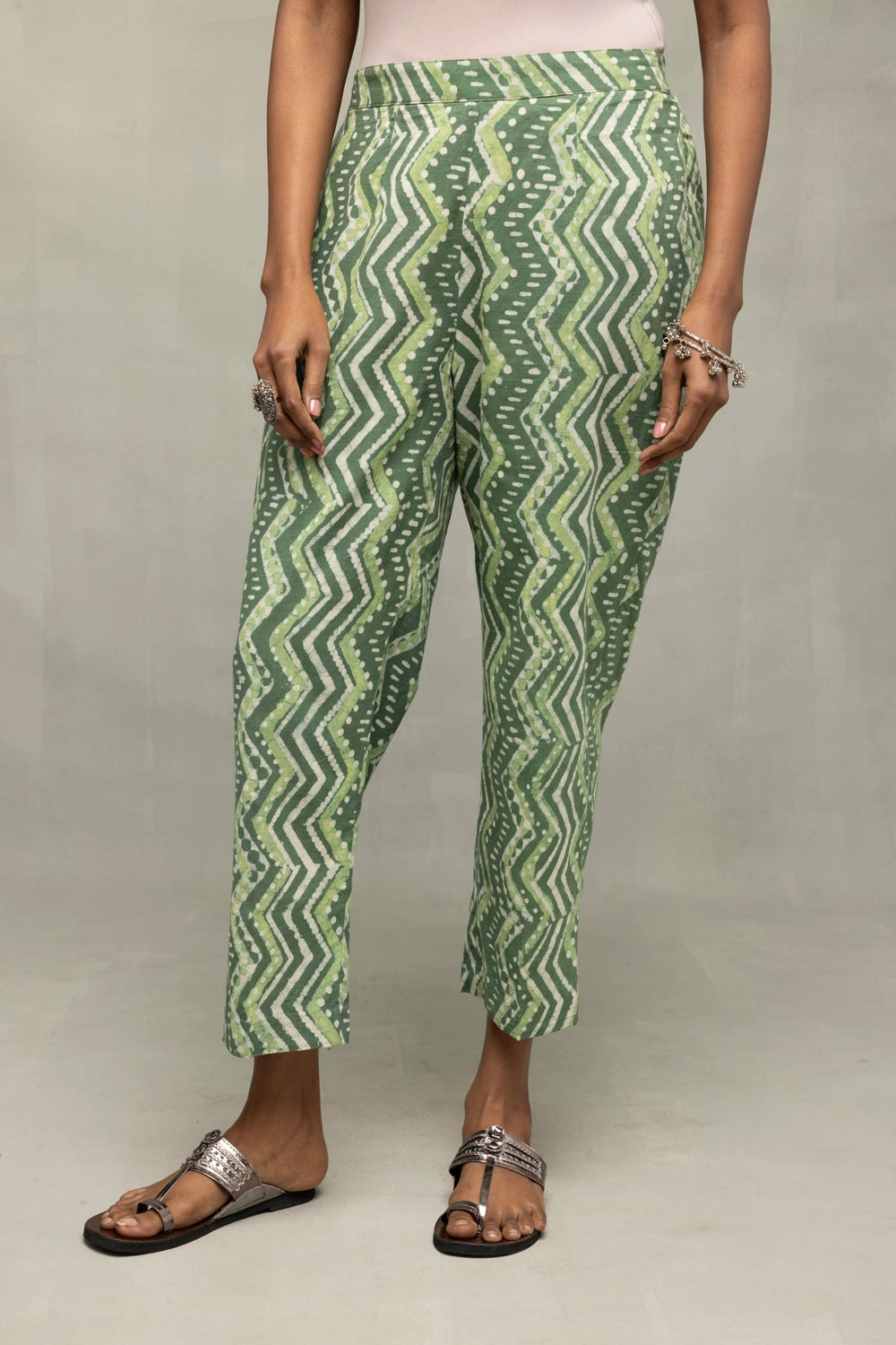  Green Pure Cotton Floral Block Print Kurta Set for Casual Wear