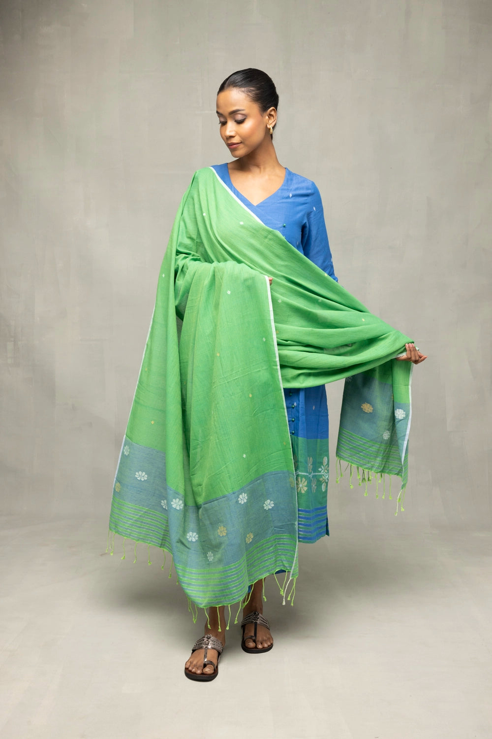 Handcrafted Blue and Green Pure Cotton Jamdani Kurta Set for Casual Wear