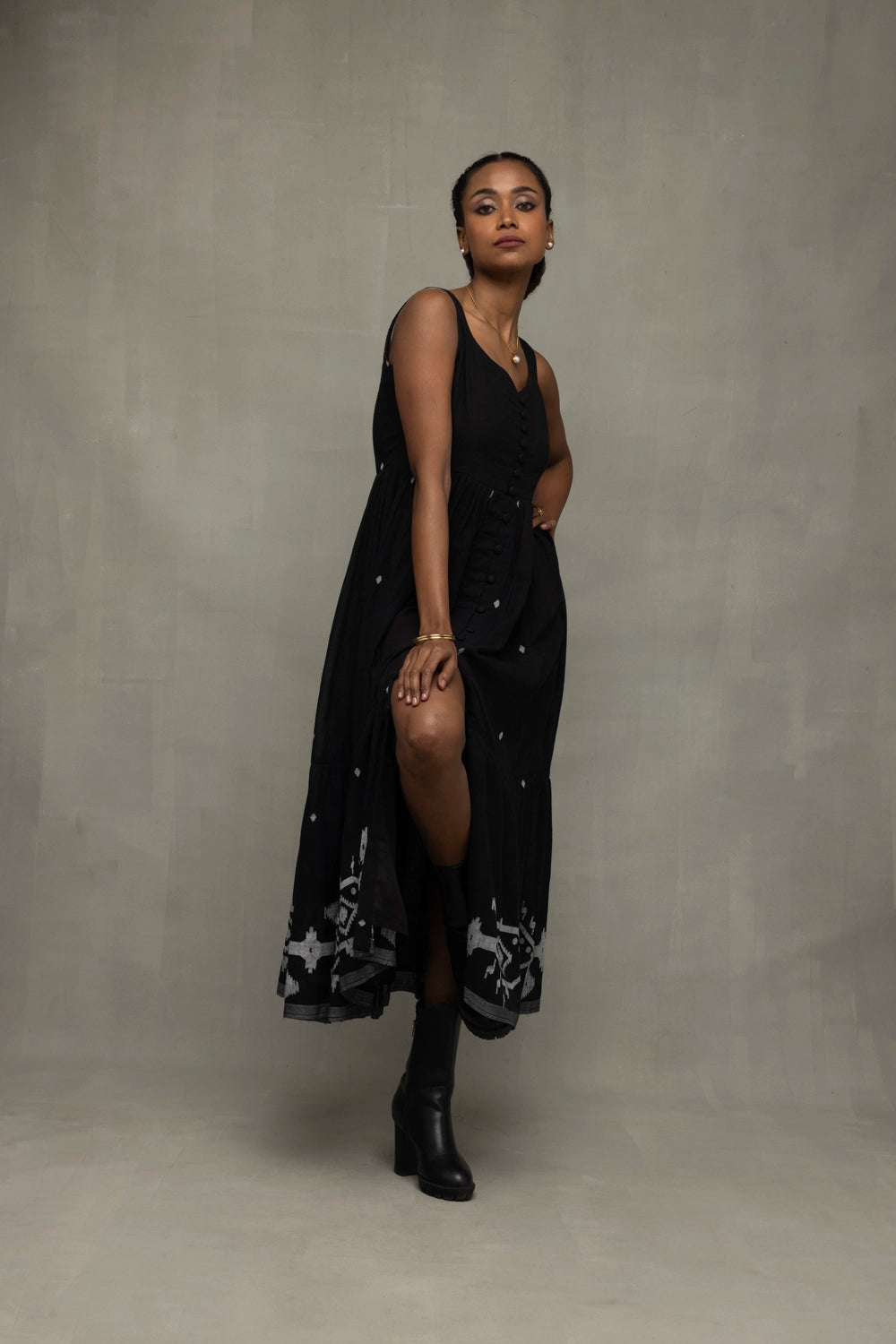 Handcrafted Midnight Black Jamdani Tiered Midi Dress for Casual Wear