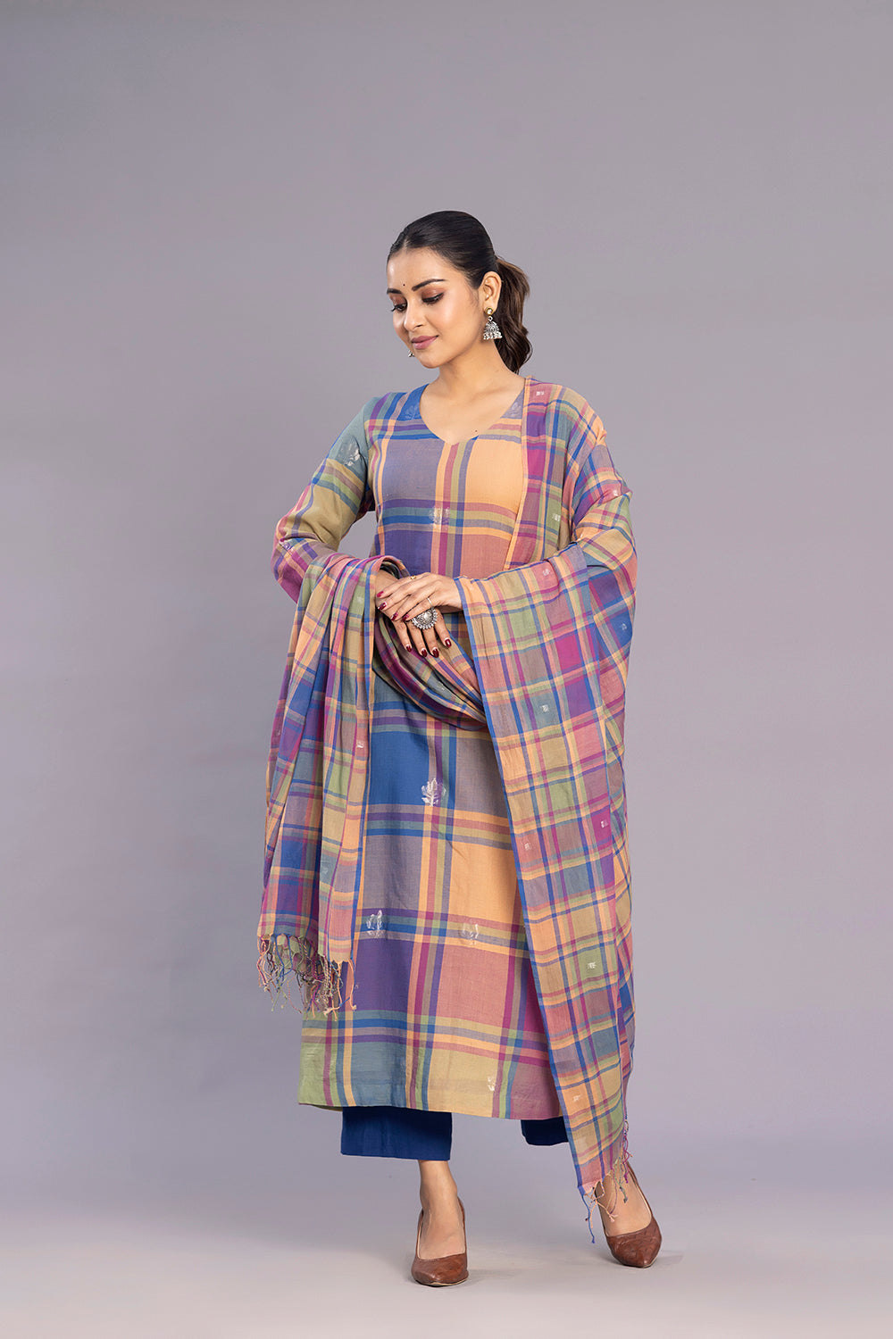 Handcrafted Multicolour Jamdani Kurta Set with Dupatta for Office Wear