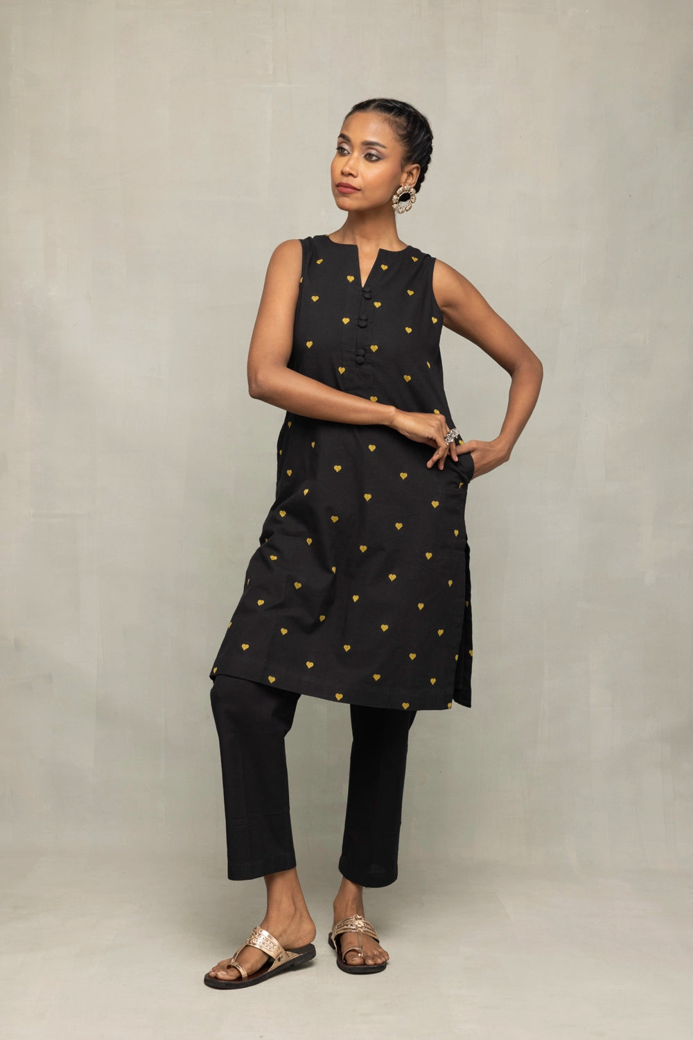 Handwoven Black and Yellow Hearts South Cotton Co-ord Set with Traditional Weave
