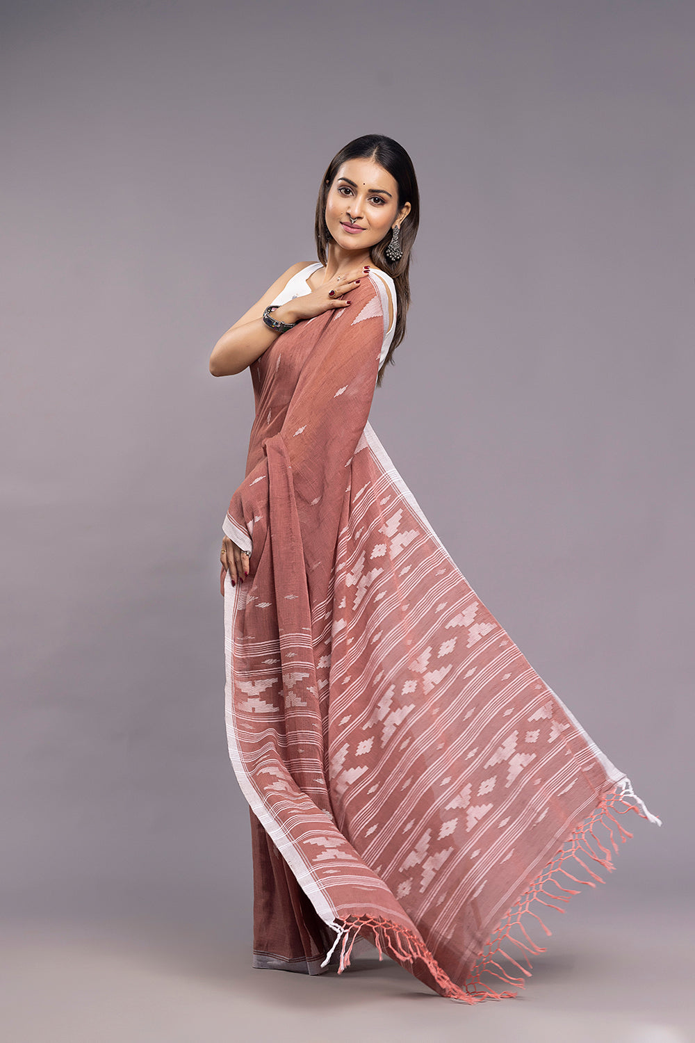 Handwoven Coral Pink Cotton Jamdani Saree with Traditional Motifs