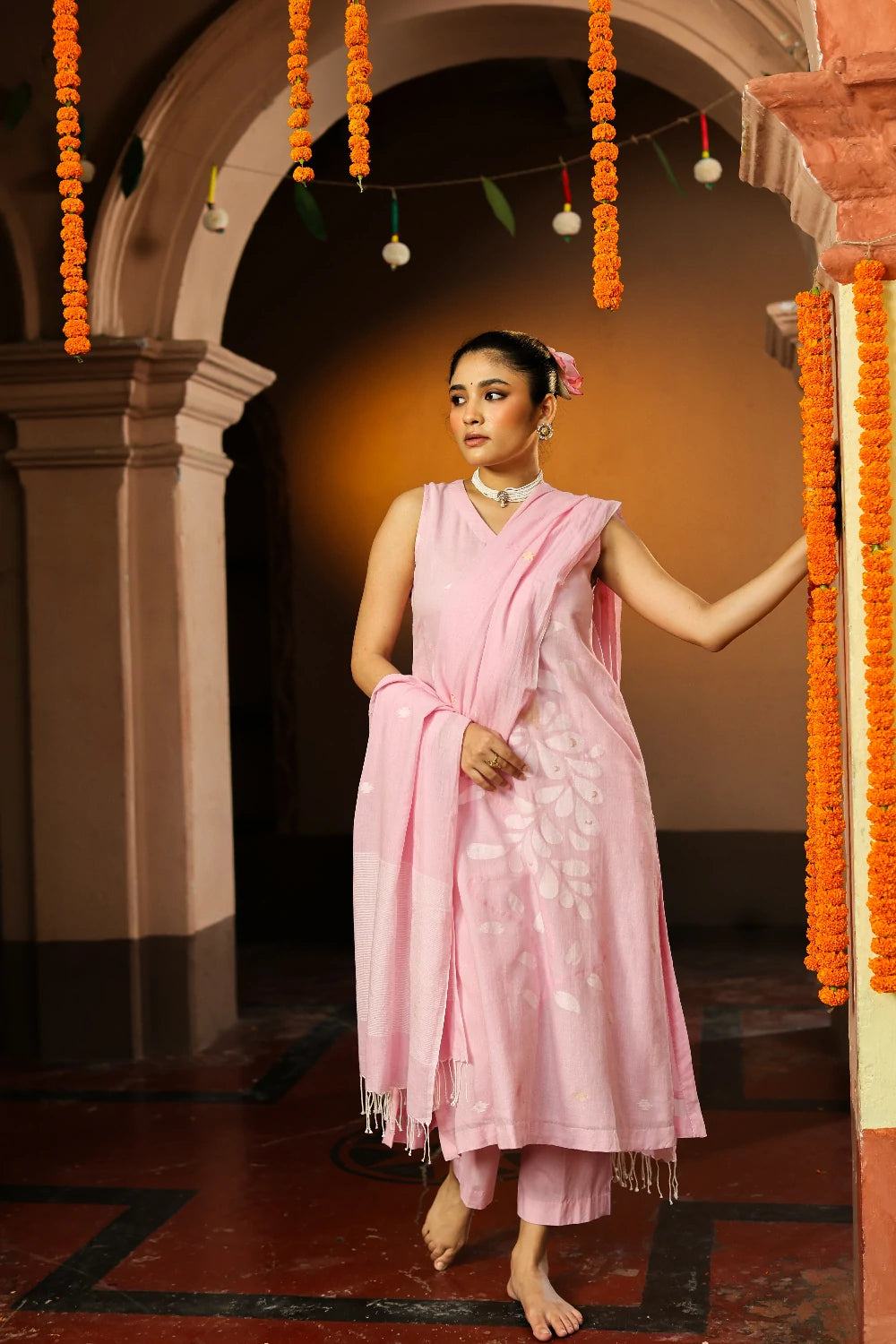 Handwoven Pastel Pink Zari Jamdani Kurta Set with Traditional Motifs and Dupatta