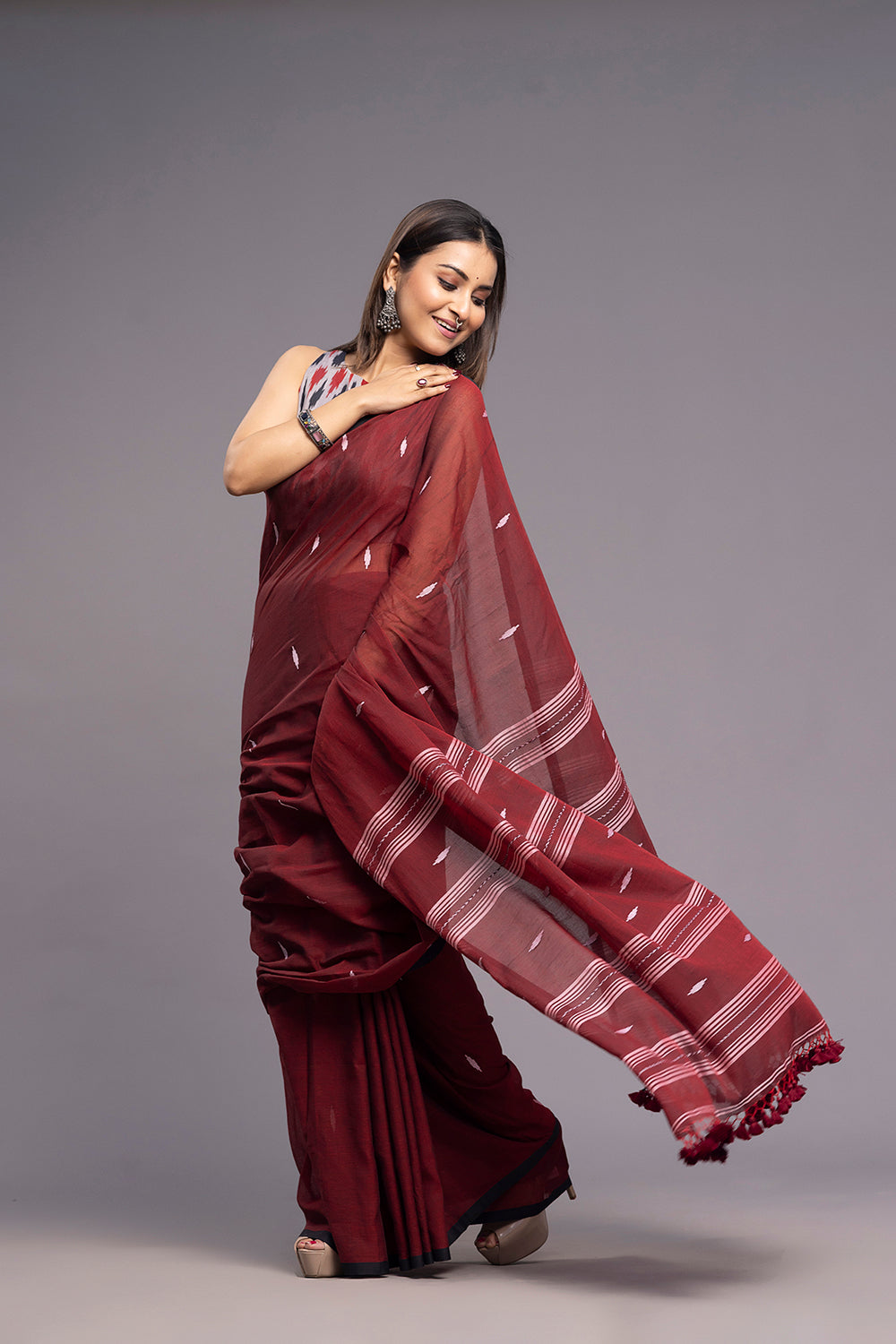 Handwoven Wine Mulmul Jamdani Saree with Traditional Motifs
