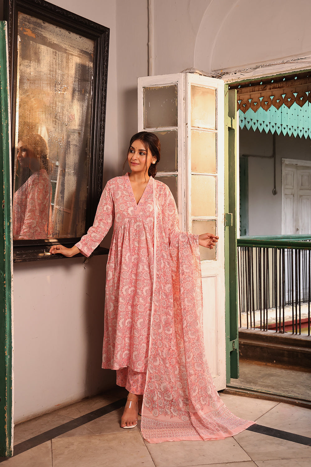 Lightweight Breathable Baby Pink Tiny Floral Block Print Kurta Set for Everyday Wear