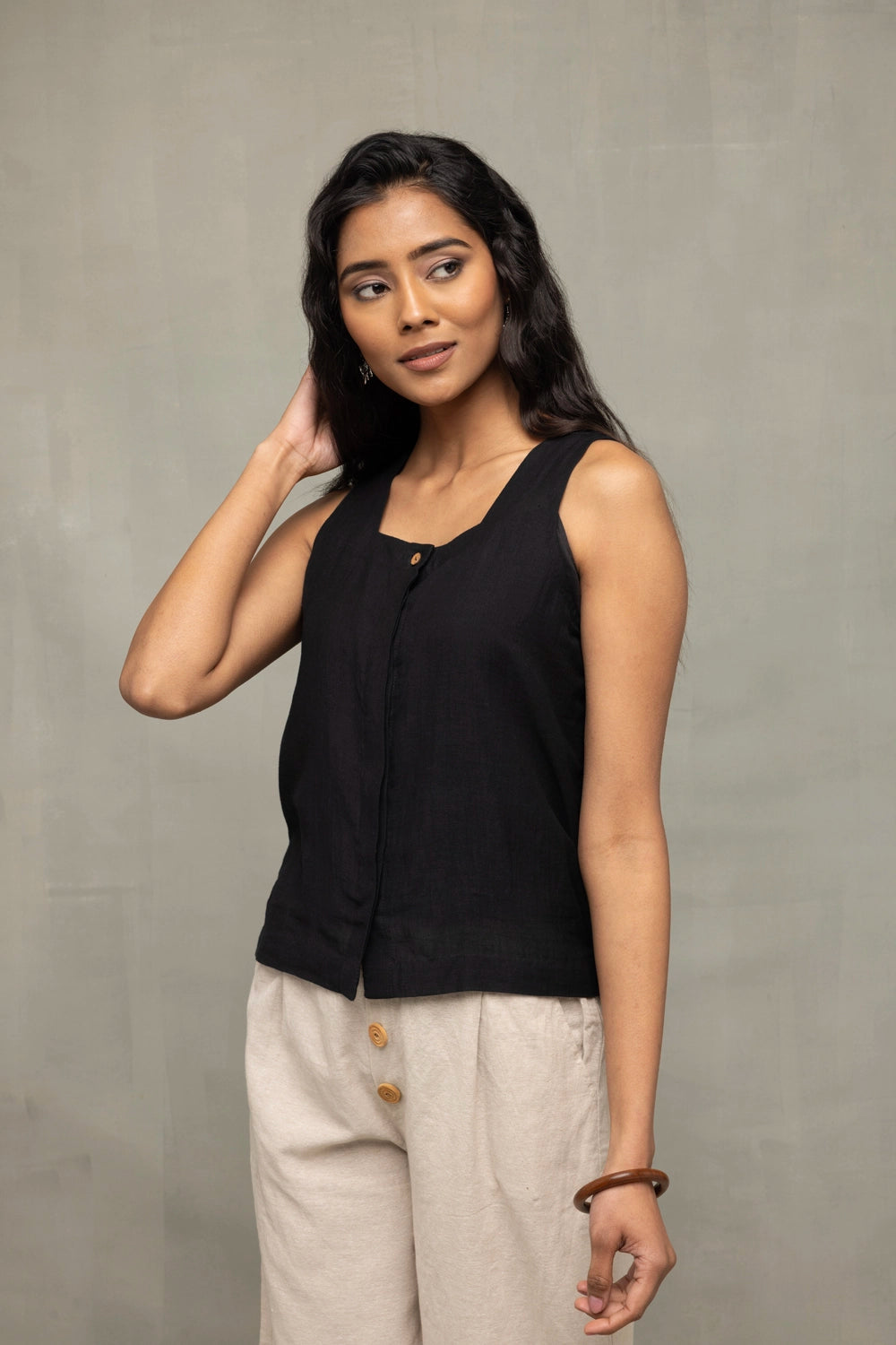 Lightweight Breathable Black Handwoven Cotton Short Top for Everyday Casual Wear