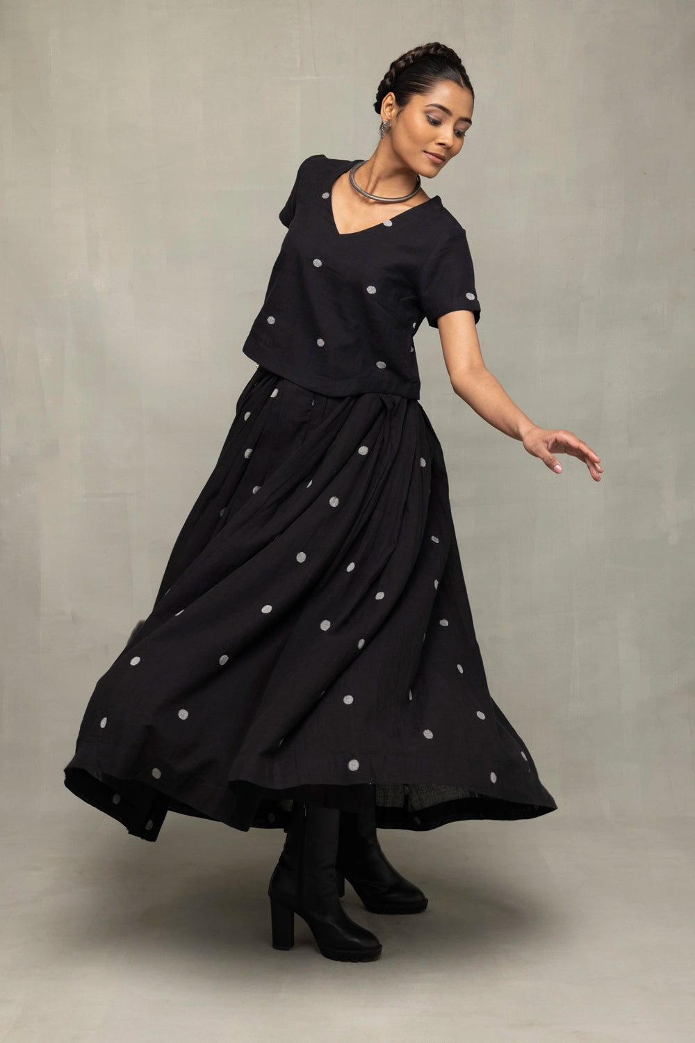 Lightweight Breathable Black Polka Dot Jamdani Skord for Summer Wear