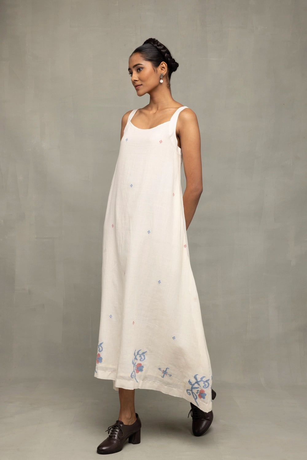 Lightweight Breathable Cream Bela Buta Jamdani Dress for Summer Wear