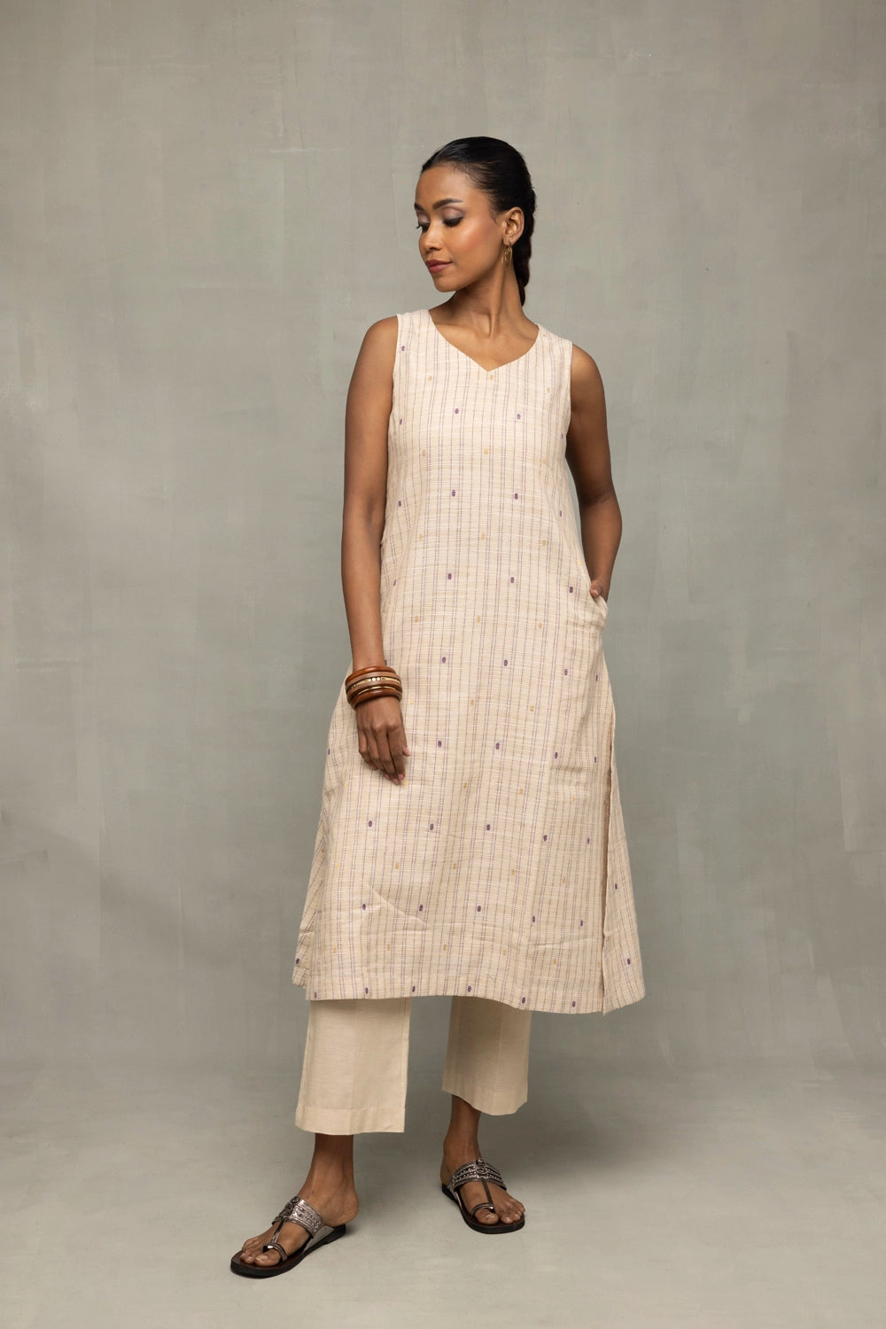 Lightweight Breathable Cream and Mauve South Cotton Zari Kurta Set for Everyday Wear