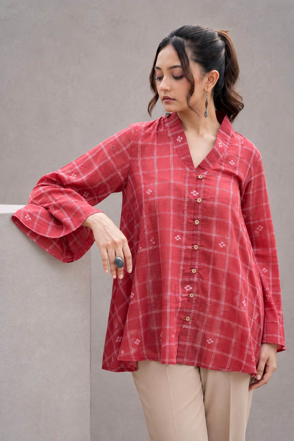 Red check handwoven pure cotton Jamdani top front view