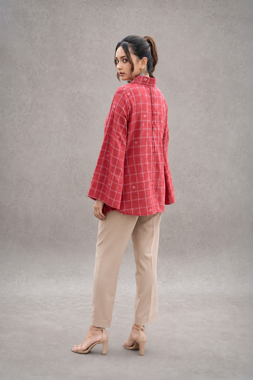 Red check handwoven Jamdani top sleeve and fabric detail