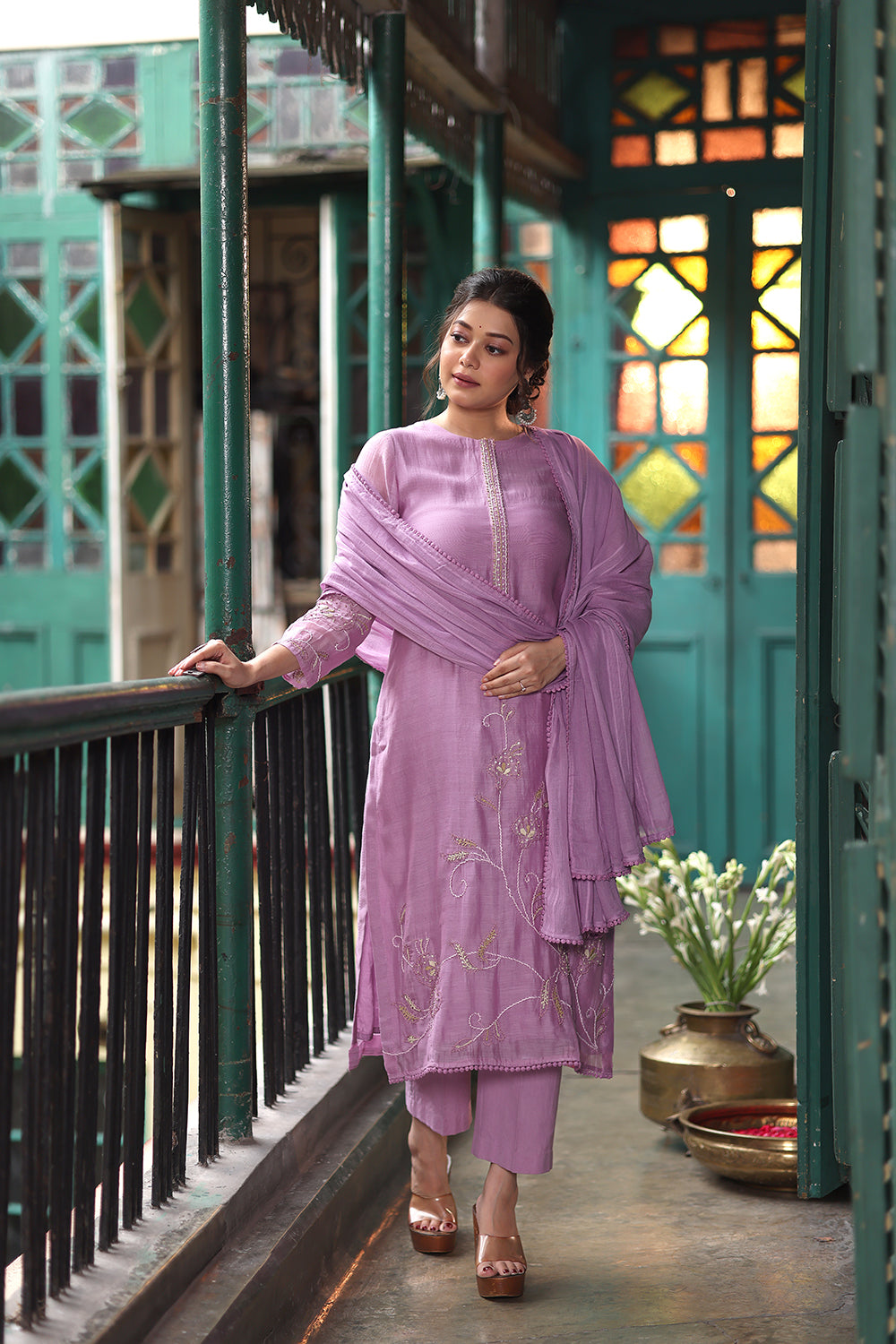 Lavender Purple Mul Chanderi Embriodered Kurta Set With Dupatta
