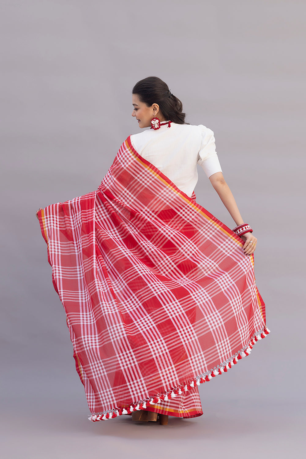 Soft Breathable Red and White Check Pure Cotton Mulmul Saree