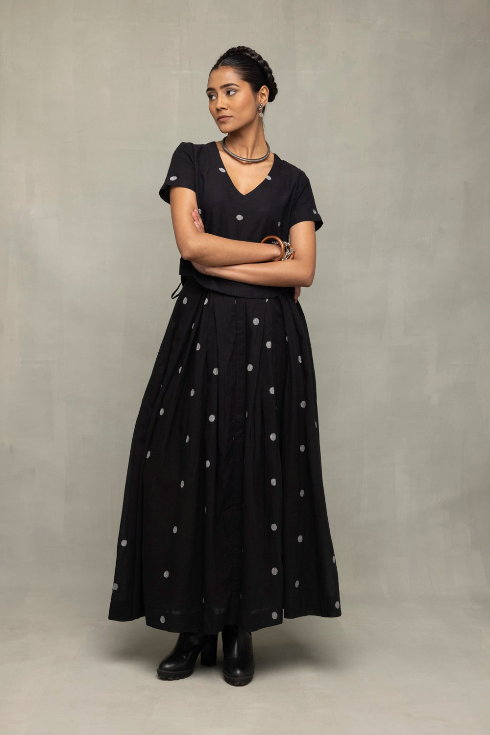 Versatile Black Polka Dot Jamdani Skord for Everyday Styling